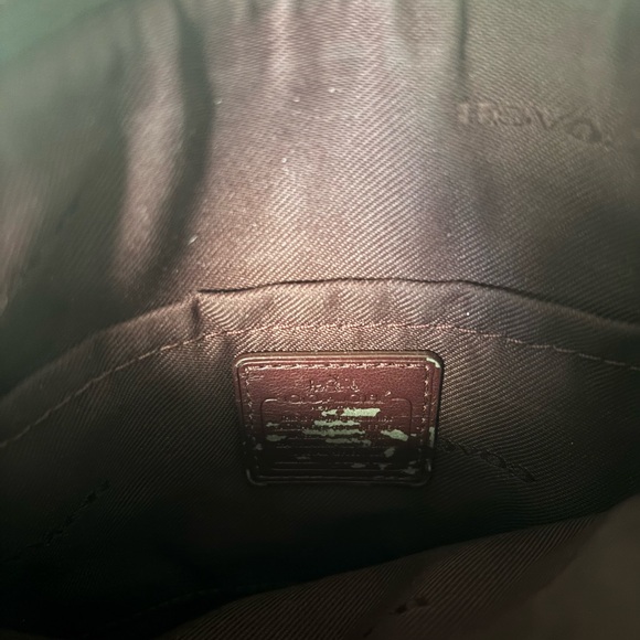 Coach cross body in burgundy with matching wristlet coin purse - Picture 5 of 10